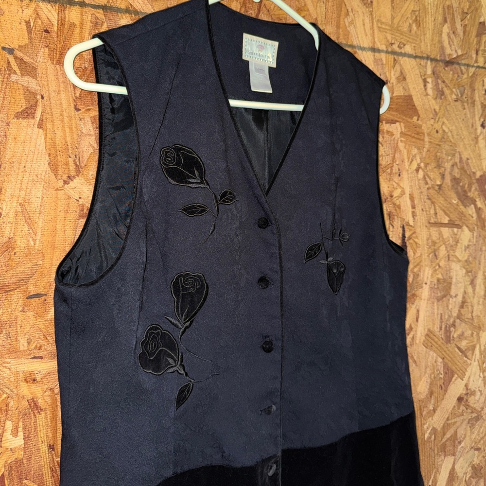 VTG Susan‎ Bristol Velvet Trim Button Vest Floral Embroidered Western Classy 12